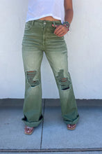Load image into Gallery viewer, Blakeley Distressed Colored Jeans
